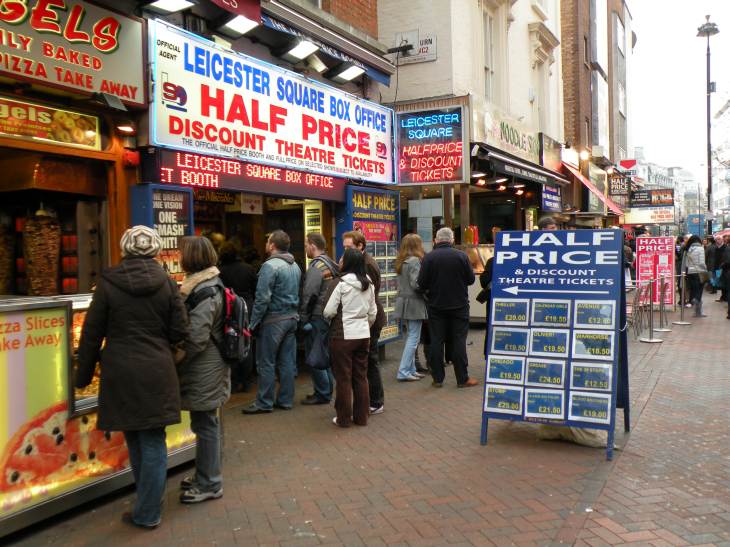 vente de places de theatre à moitié prix, Leicester Square